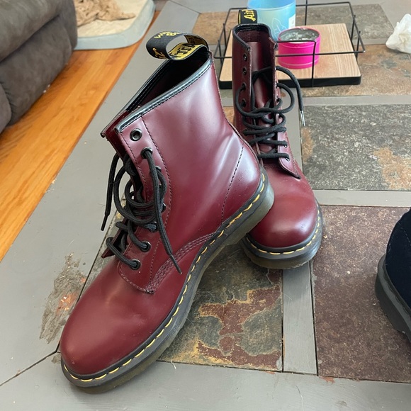 1460 Smooth Leather Lace Up Boots - Picture 4 of 7